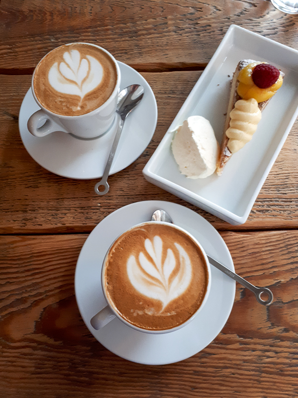 Foto: Kaffee und Kuchen