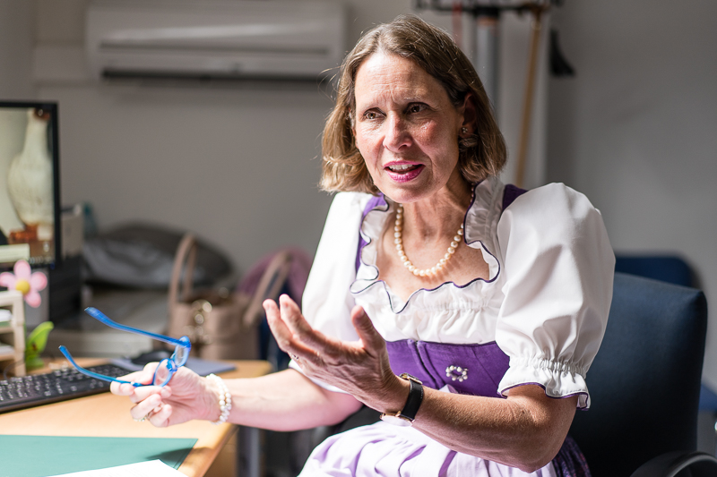 Prof. Hübner 2 Prof. Hübner 2