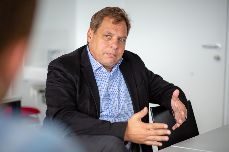 Diwald Portrait Fachbereich Chemie und Physik der Materialien