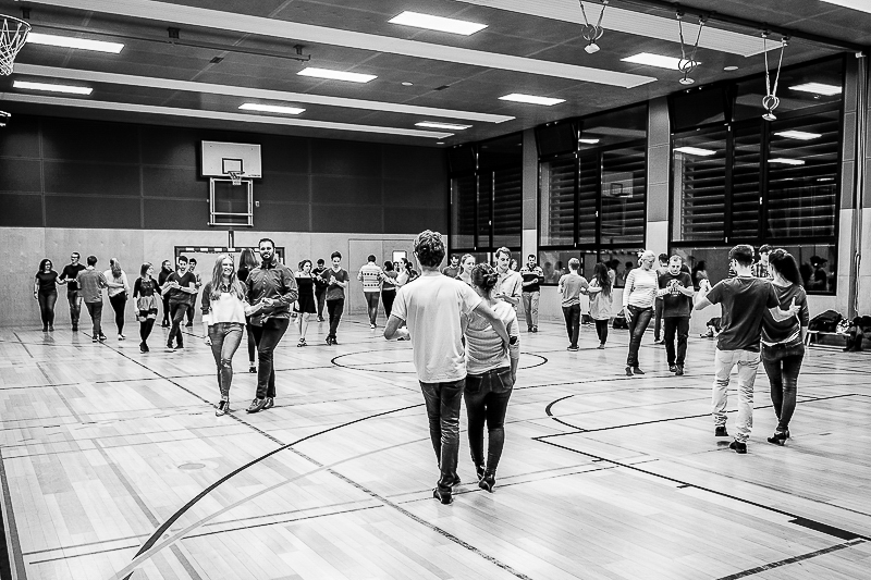 Tanzpaare in Bewegung Tanzpaare in Bewegung