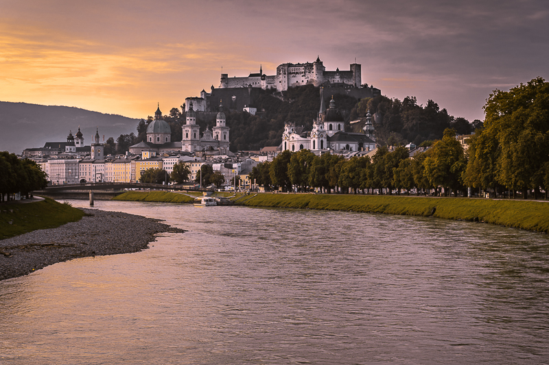 Panorama Stadt Salzburg bei Sonneuntergang