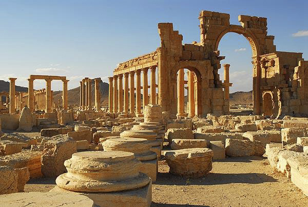 alter Tempel zum Thema: Syrien: Ein Krieg bedroht Weltkulturerbe