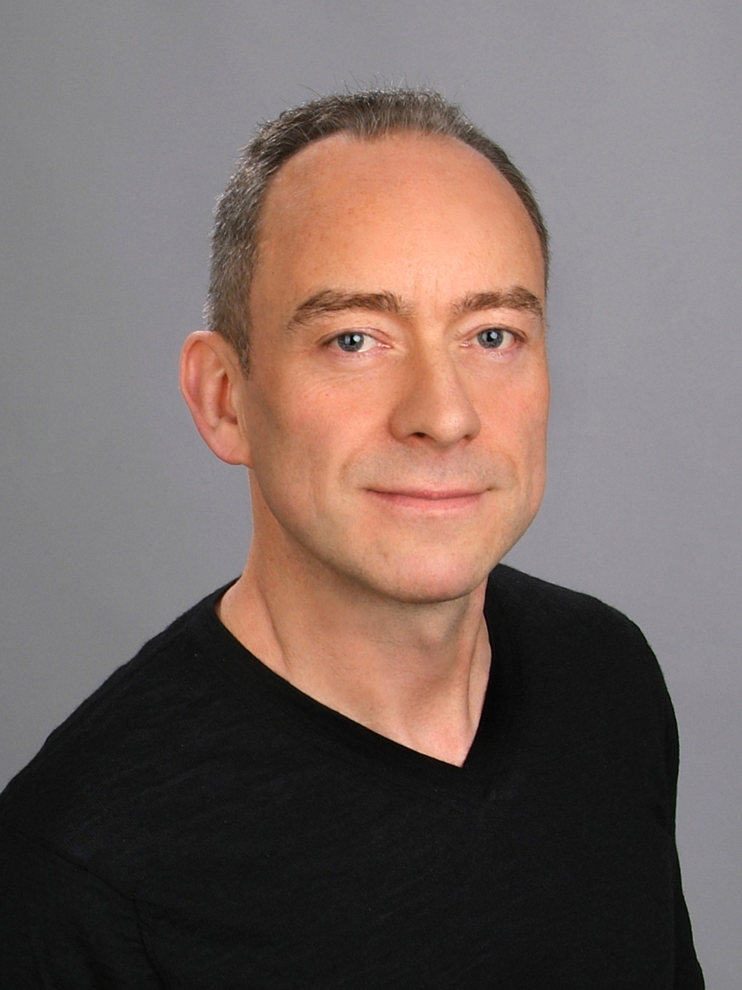 Dr. Erik Schleef