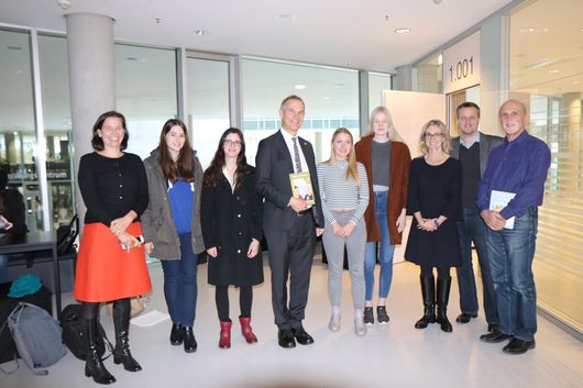 Barrierefreiheit: Kurzbeschreibung des Bildes