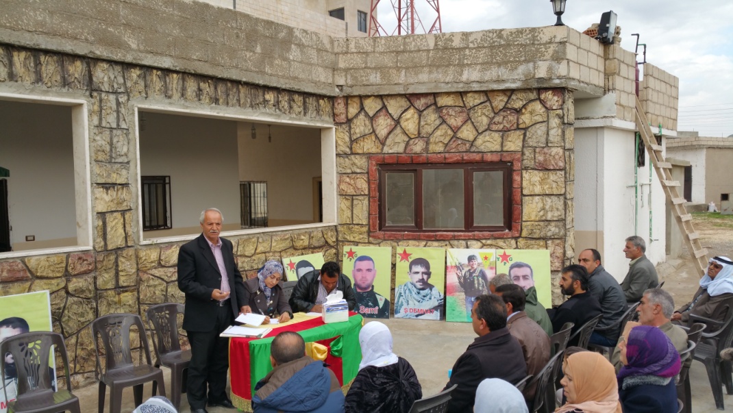 Stadtteilversammlung in Rojava, Syrisch-Kurdistan