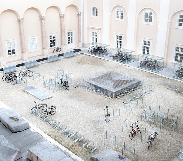 Innenhof, Toskanatrakt, RW Fakult&auml;t, PLUS