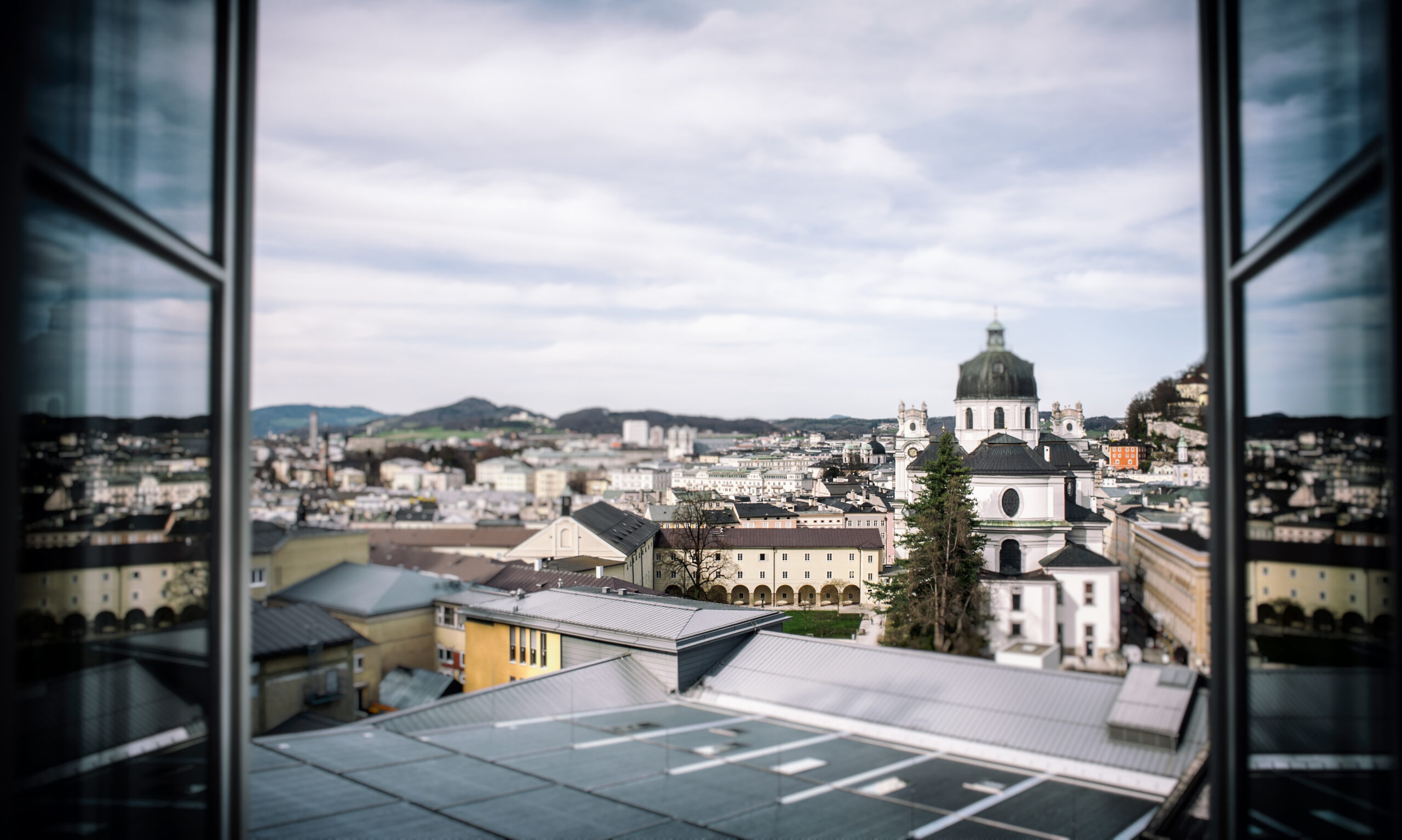 Blick von der Edmundsburg auf Salzburg I Foto: © Luigi Caputo