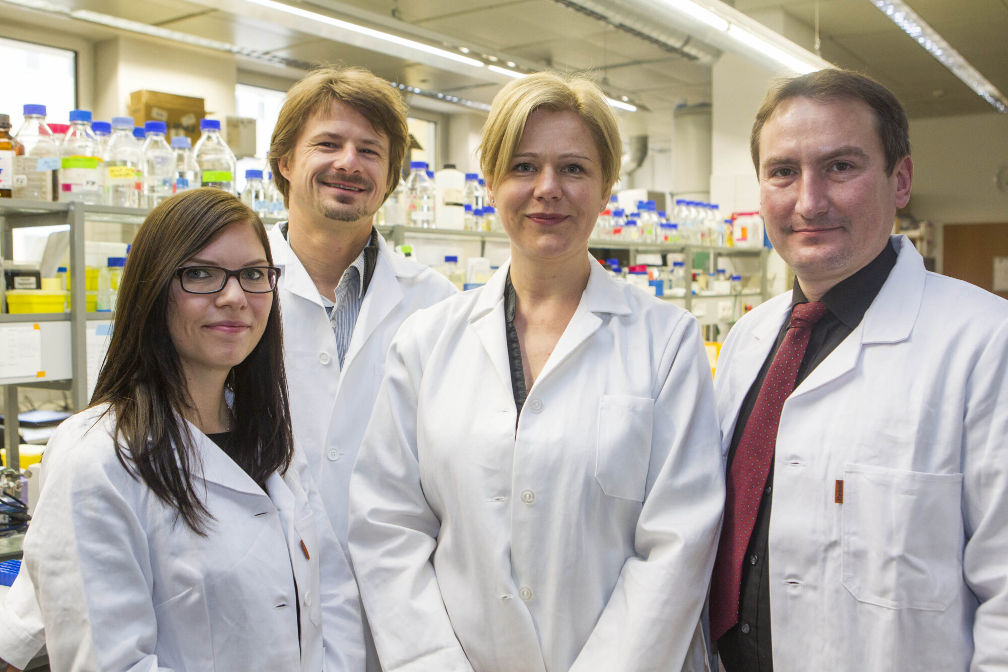 Gruppenfoto Molekularbiologie. Foto: Andreas Kolarik, 22.11.12