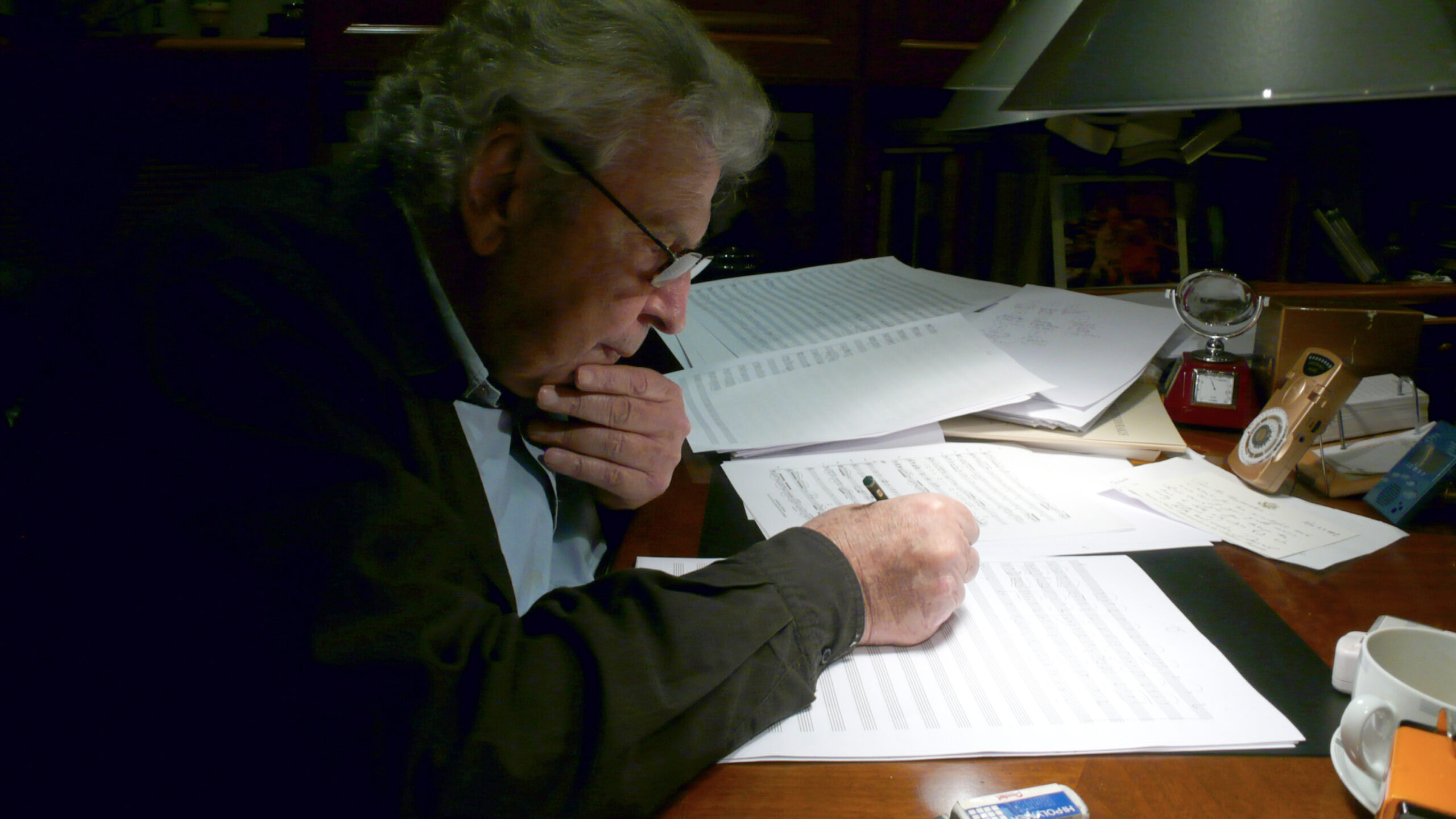 Büroaufnahme Mikis Theodorakis