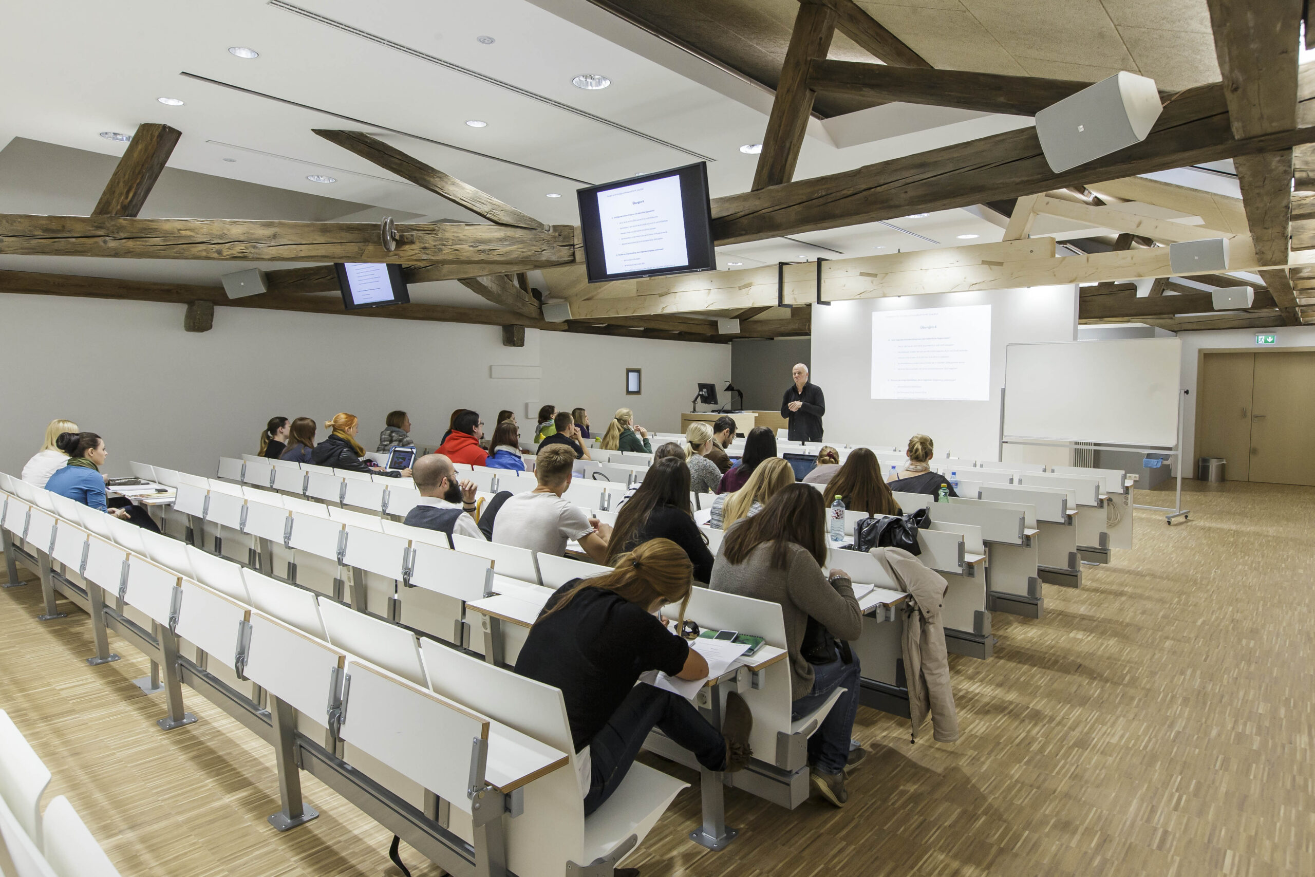 H&ouml;rsaal Wallistrakt NEU