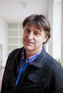 RedLichtblau_10(1)[17444][3]