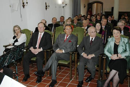 SchlossHofen[9006][1]