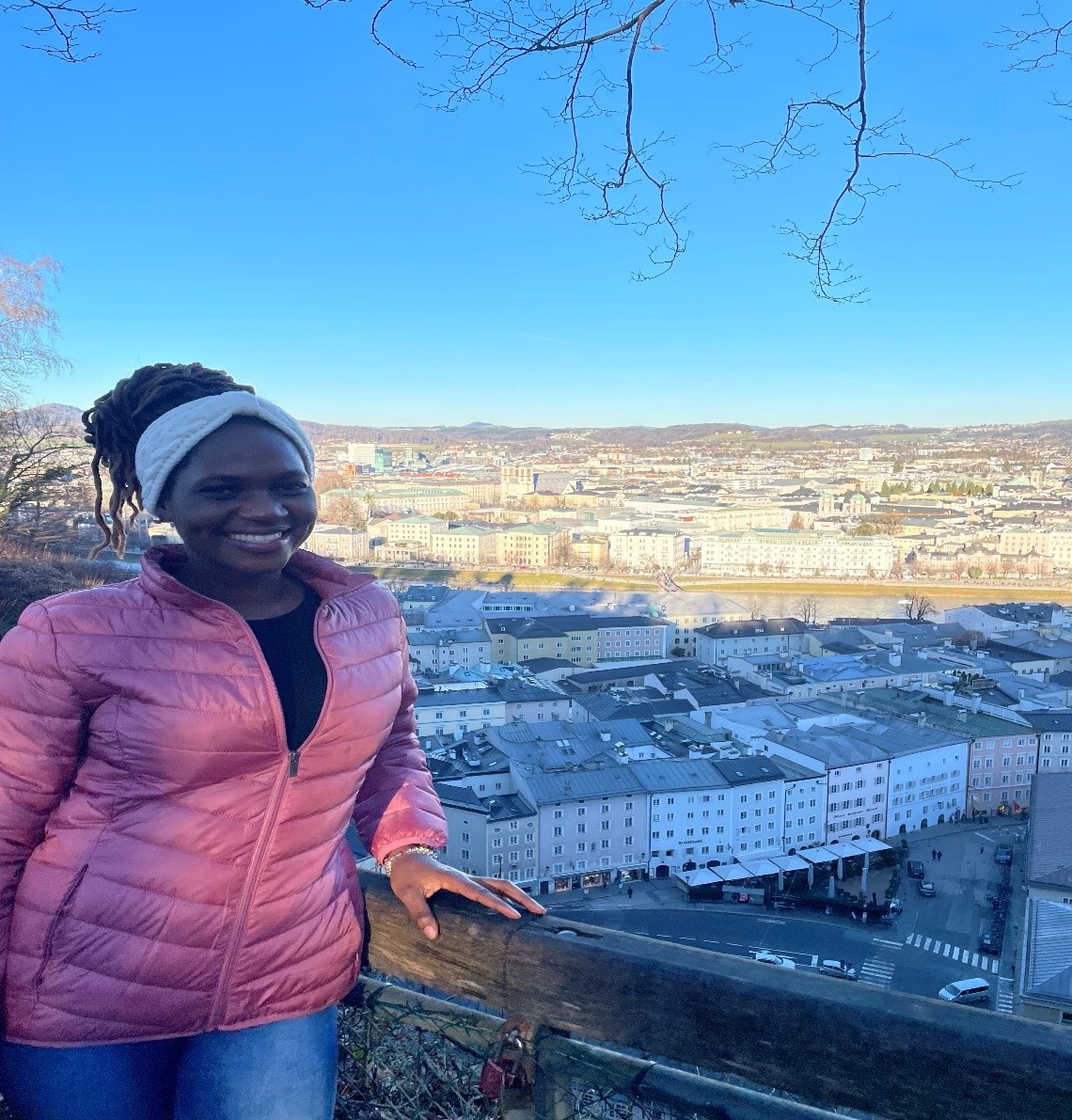 Nigerianische Studentin in Salzburg mit Copernicus Master Programm