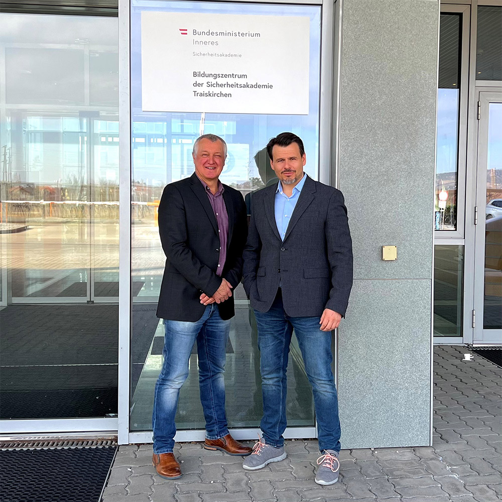 GrInsp Herbert Hauser (LPD N&Ouml;) mit Dr. Robert Krammer (&Ouml;IM)