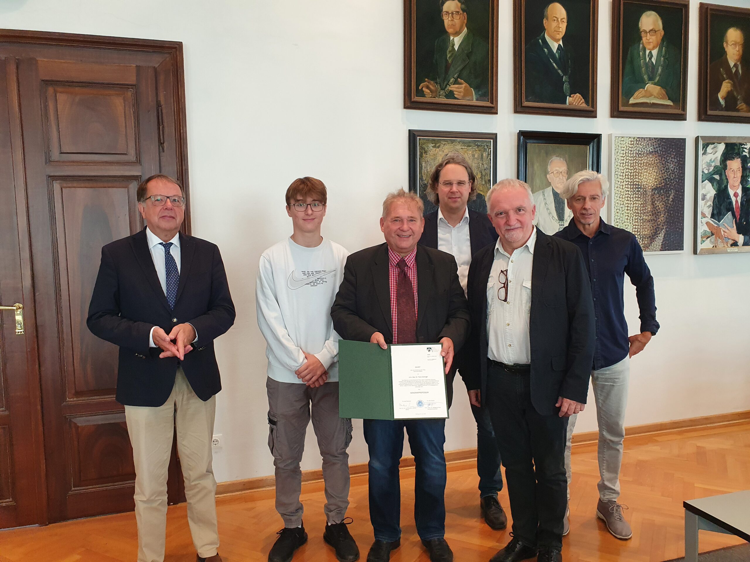 Verleihung_Gruppenbild_Honorarprofessur an Raumforscher