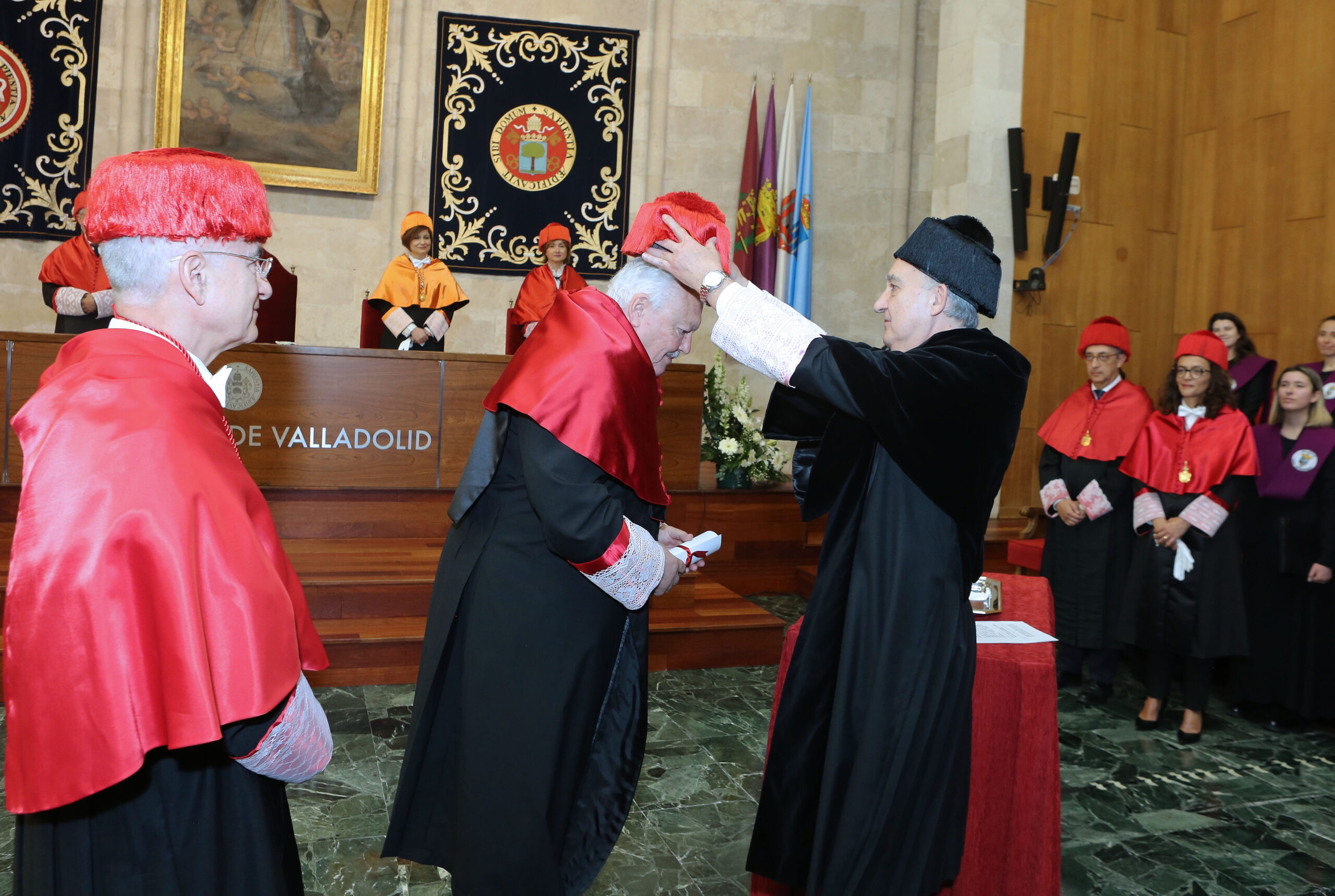 Ehrendoktorat f&uuml;r J. Michael Rainer