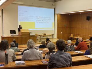 Zahlreiches Erscheinen beim Vortrag &uuml;ber die Polizei im Nationalsozialismus