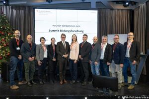 Gruppenbild Summit Bildungsforschung