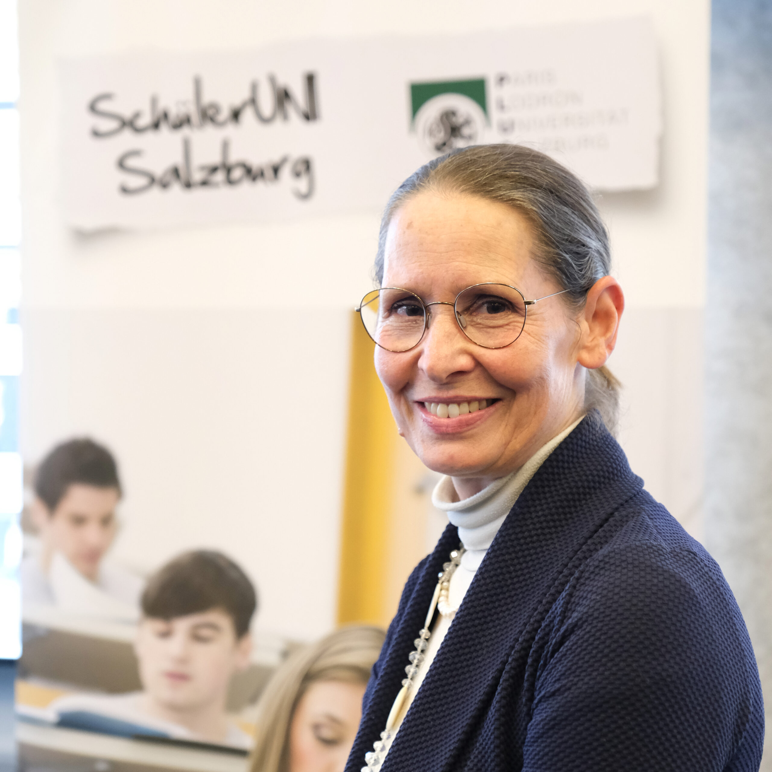 Sch&uuml;lerUNI Ass. Prof. Mag. Dr. Eleonora H&uuml;bner