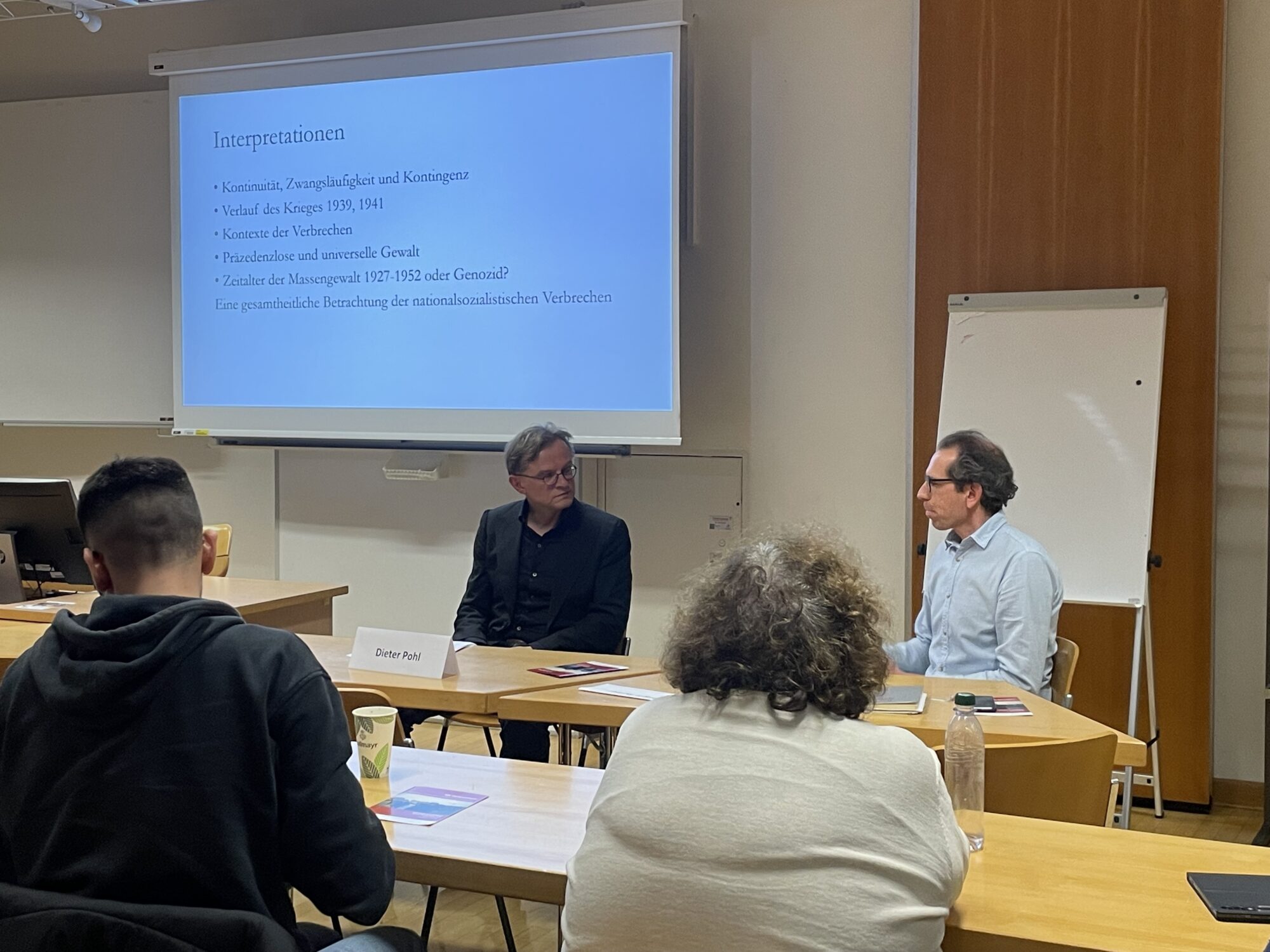 Dieter Pohl betonte in seinem Vortrag die Bedeutung einer umfassenden Perspektive für die Strukturen der nationalsozialistischen Massenverbrechen – eine Herangehensweise, die lange Zeit fehlte.