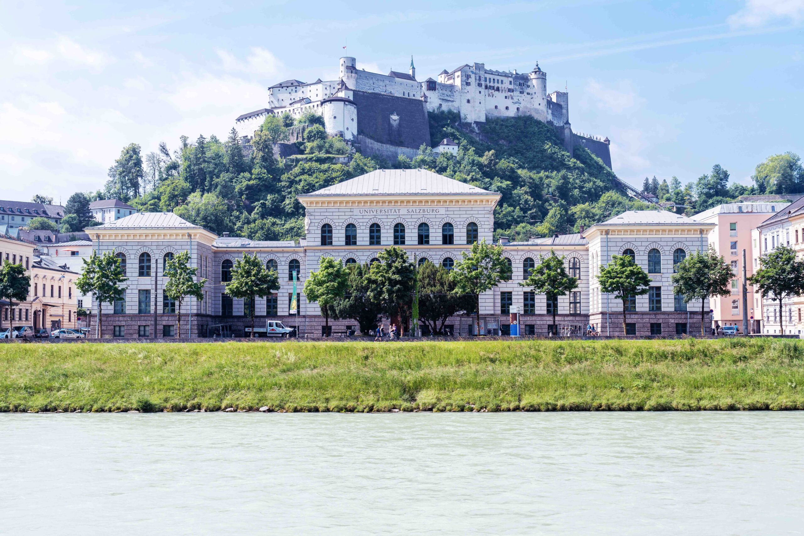 Gesellschaftswissenschaften | Rudolfskai 42 | Universit&auml;ts-Standort | GW | Festung | Stadt | Fluss | Salzburg