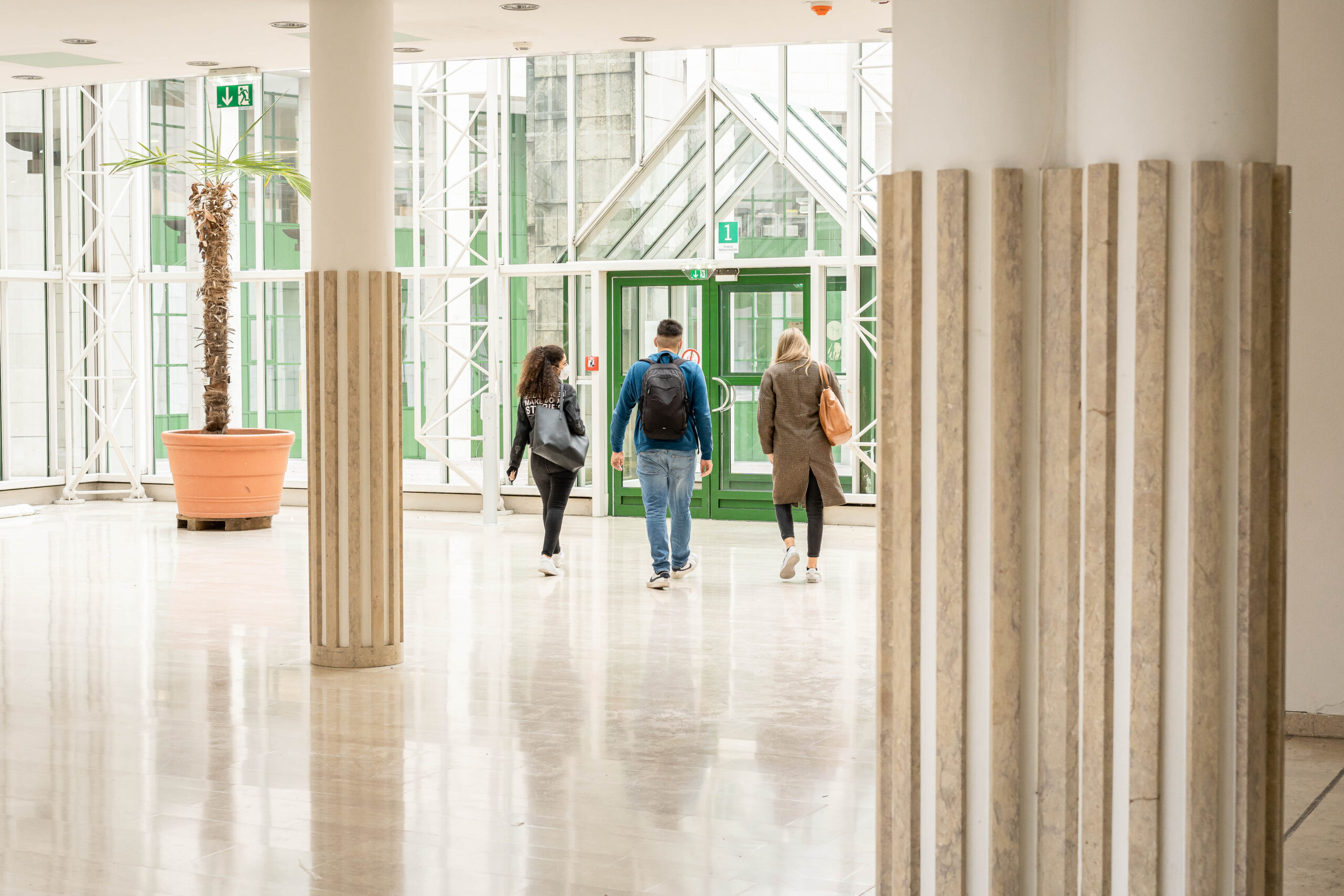 Lehre in Gebäude & Technik