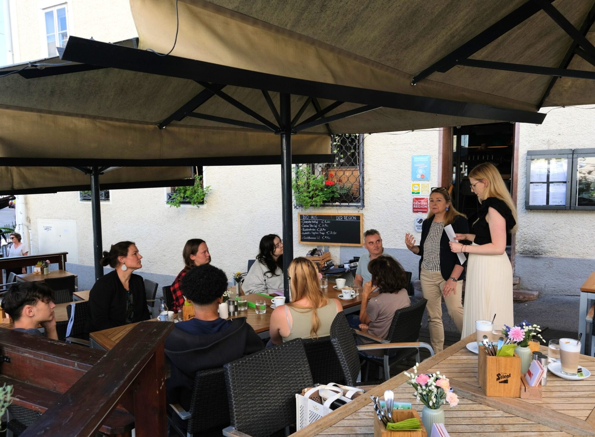 Gruppenbild mit neuen Lehrlingen