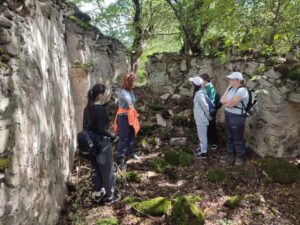 Feldforschung in Arakelots © Jasmine Dum-Tragut