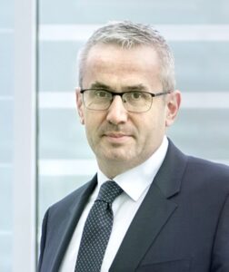 Prof. Auer Unternehmensrecht