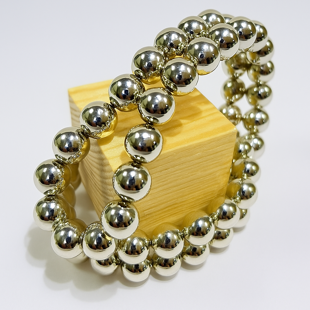 Kugelschalue auf Würfel