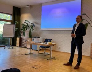 Österreichischer Steuerlehretag 2025 in Riegersburg - Gruppenfoto