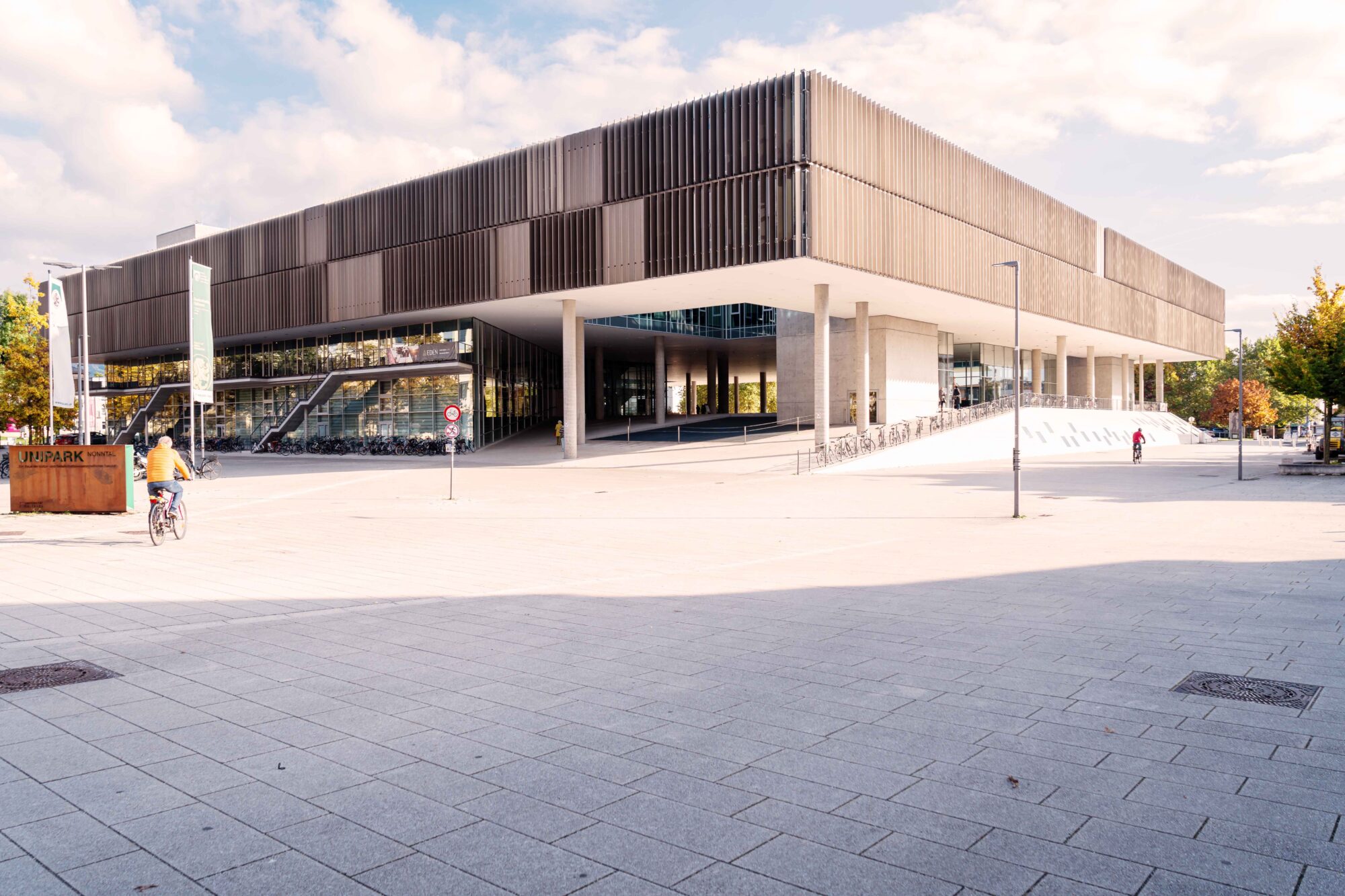 Unipark Nonntal im Herbst