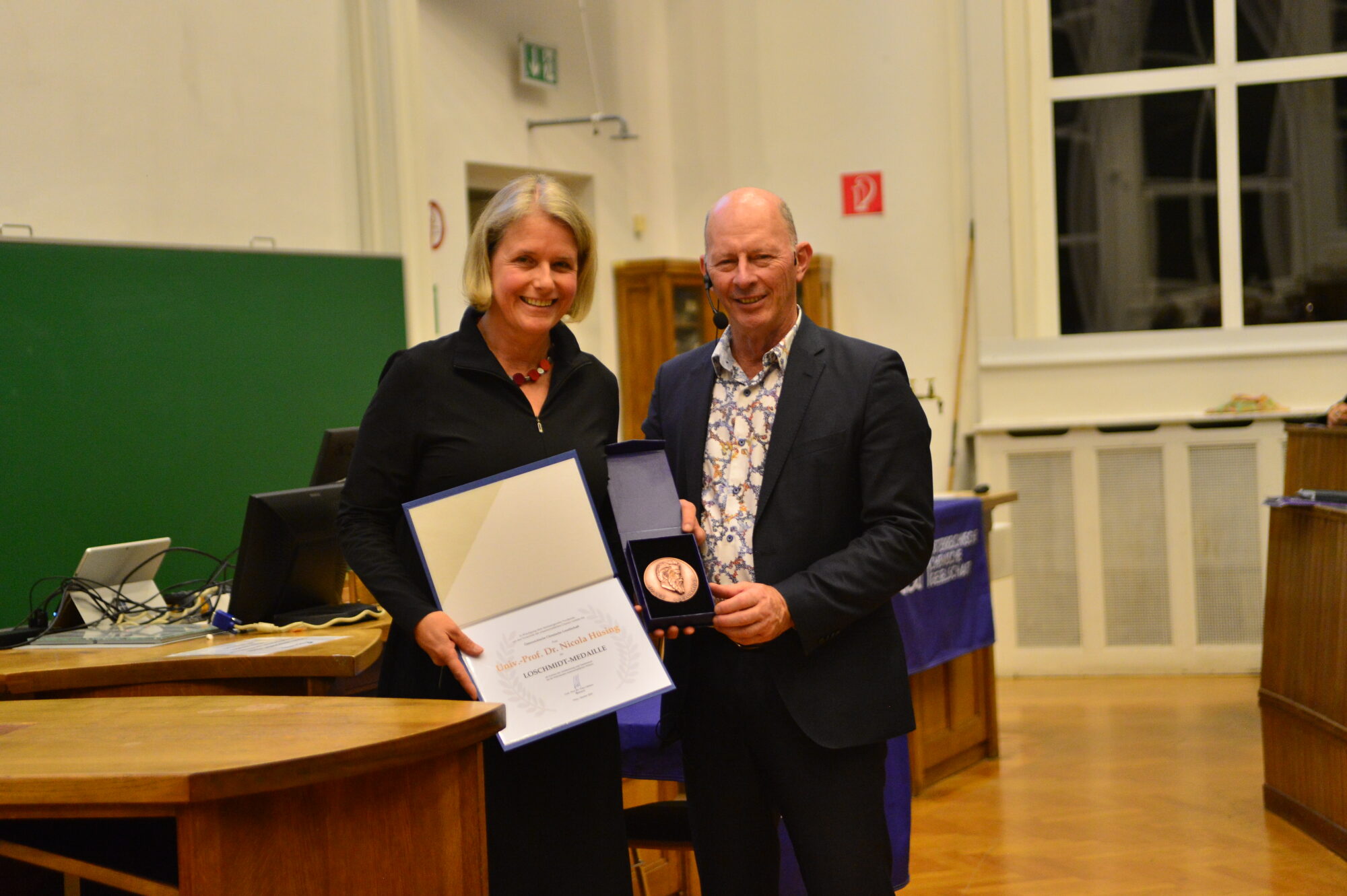 Übergabe Loschmidt Medaille an Hüsing