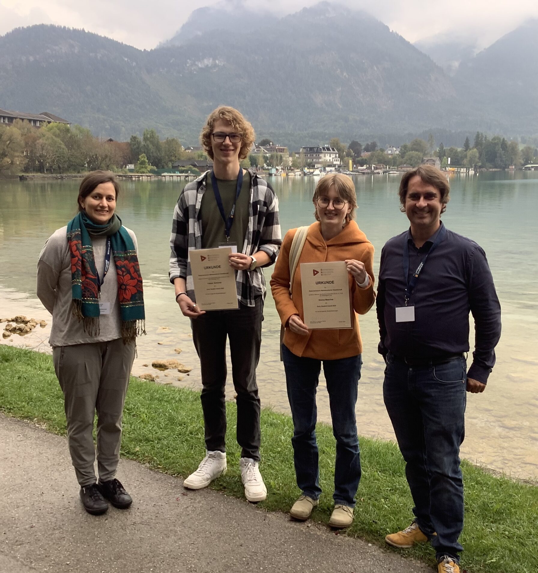 Gruppenbild mit den Award-EmpfängerInnen