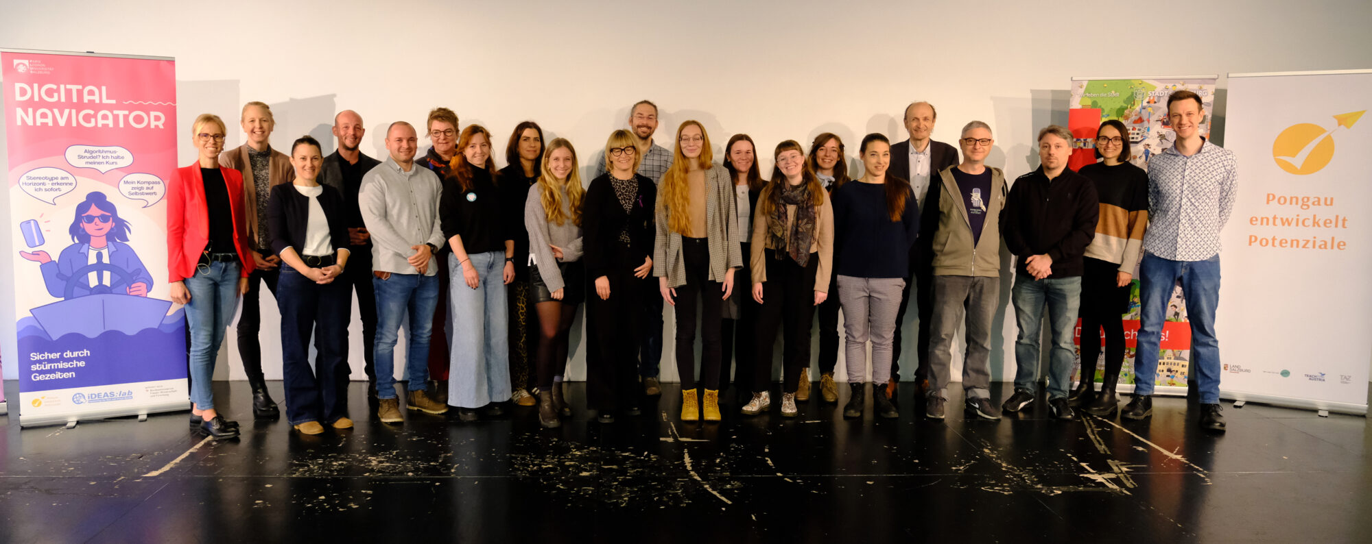 Gruppenfoto Schüler*innenkonferenz zu Cybersicherheit