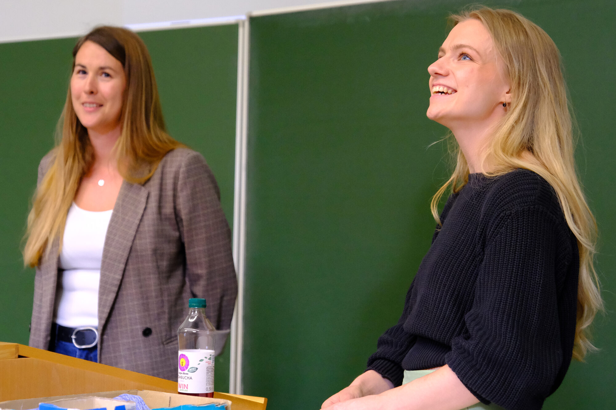 Alina Zahn ; Sarah Schuster