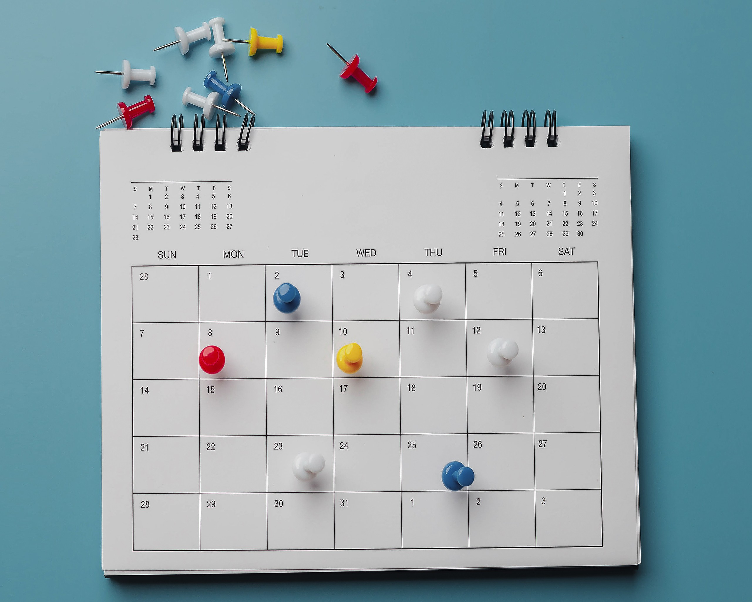 Eventkalender mit Pinnadeln