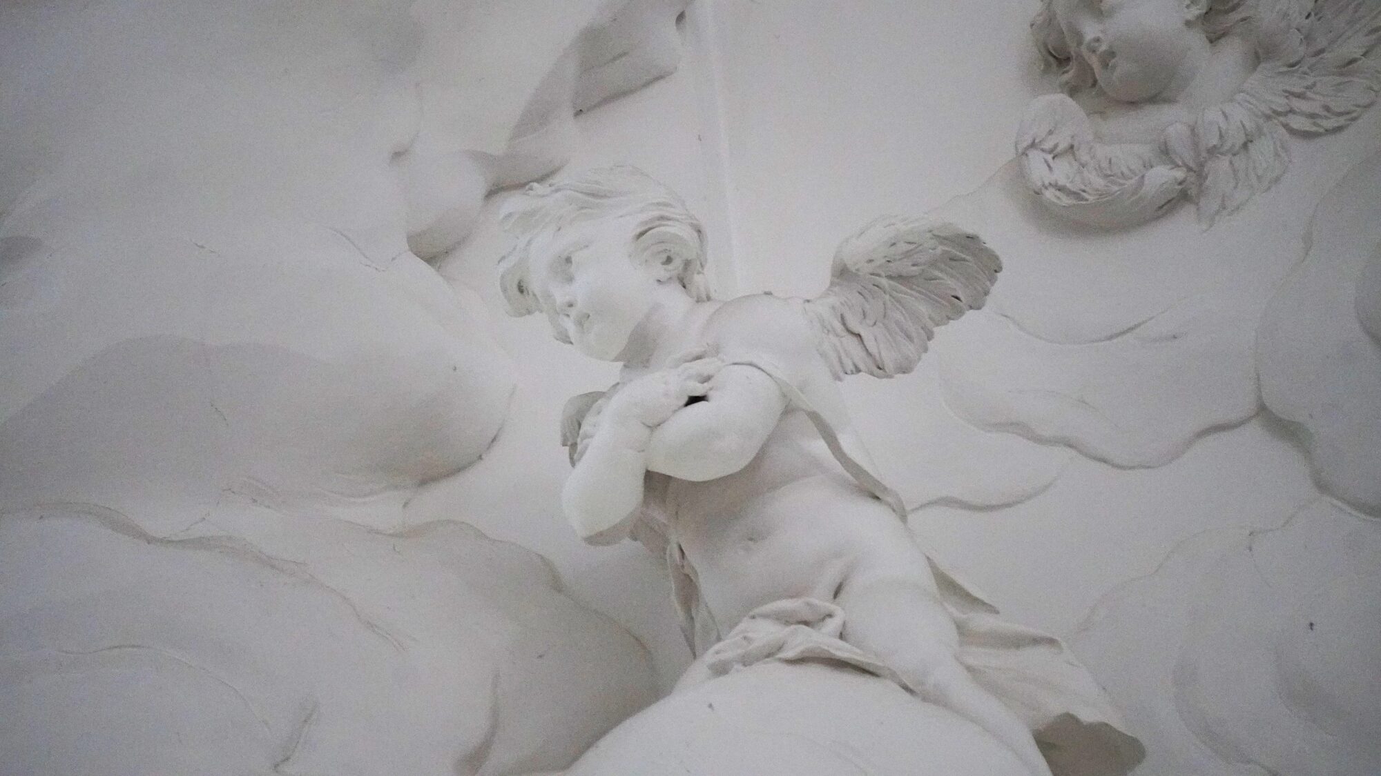 Angel in Kollegienkirche